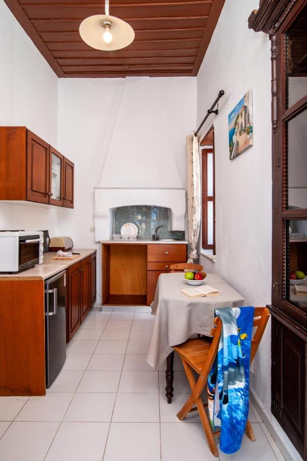 Kiki&Nina Apartment Chalki Town Ngoại thất bức ảnh